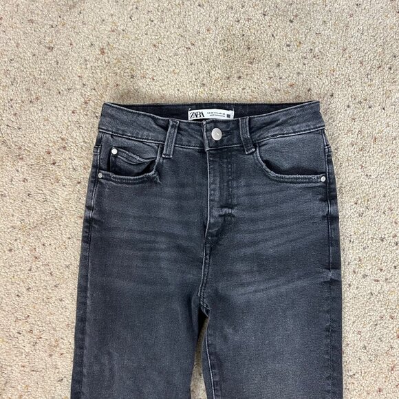 Zara High Waist Slim Flare Jeans Size 4 Medium Black Wash Women's - Picture 2 of 5